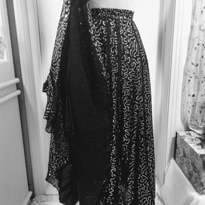 Julio Julio size S full black skirt/sliver sequins
